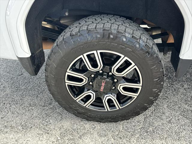 2022 GMC Sierra 3500HD 4WD Crew Cab Standard Bed AT4