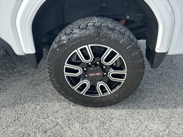 2022 GMC Sierra 3500HD 4WD Crew Cab Standard Bed AT4
