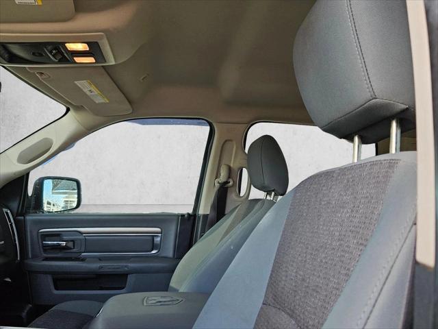 2017 Ram 1500 Big Horn Crew Cab 4x4 5'7" Box