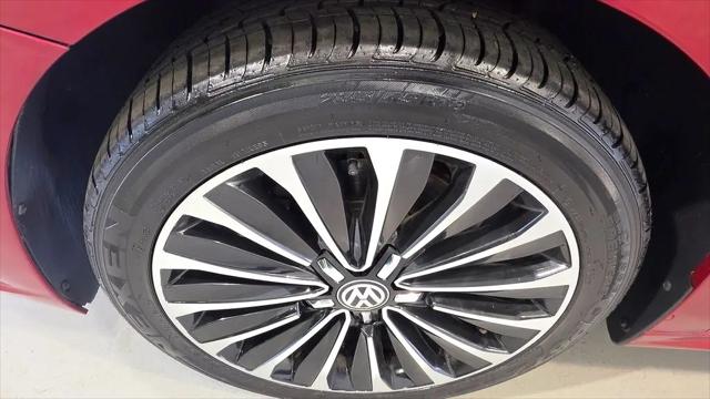 2022 Volkswagen Passat 2.0T Limited Edition