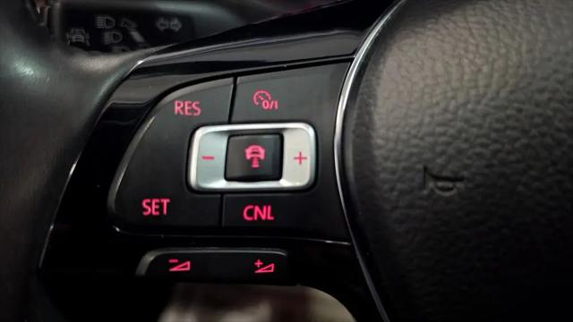2022 Volkswagen Passat 2.0T Limited Edition