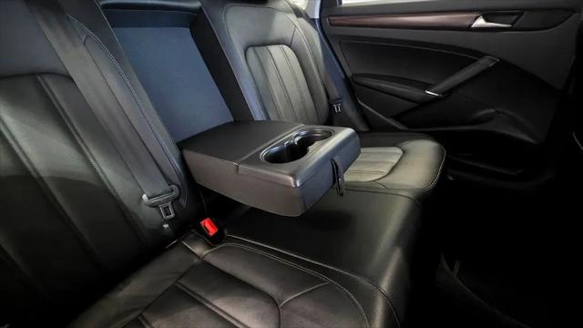 2022 Volkswagen Passat 2.0T Limited Edition