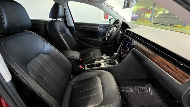 2022 Volkswagen Passat 2.0T Limited Edition