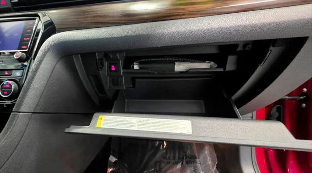 2022 Volkswagen Passat 2.0T Limited Edition