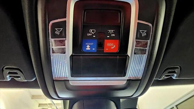 2023 Ram 1500 Laramie Crew Cab 4x4 5'7" Box