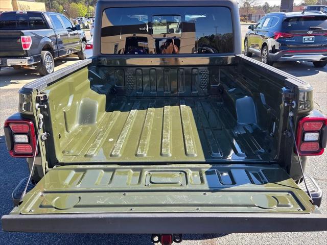 2024 Jeep Gladiator Sport