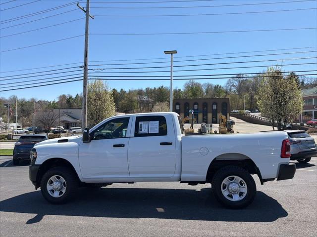 2024 RAM 2500 Tradesman Crew Cab 4x4 64 Box 2024 RAM 2500 Tradesman Crew Cab 4x4 64 Box