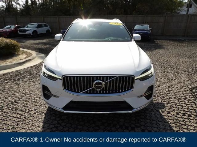 2023 Volvo XC60 B5 Ultimate Bright Theme