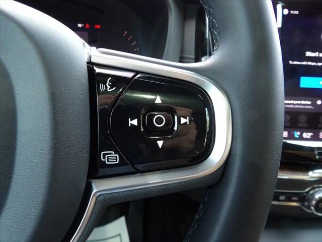 2023 Volvo XC60 B5 Ultimate Bright Theme