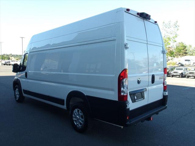 2025 Ram ProMaster Cargo Van SLT Super High Roof 159" WB EXT
