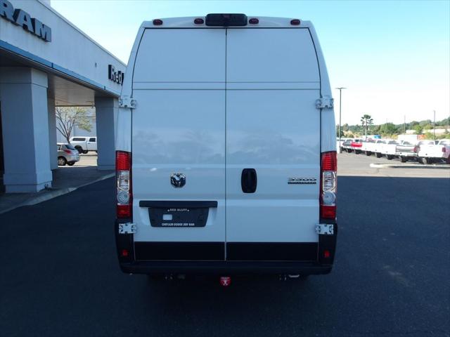 2025 Ram ProMaster Cargo Van SLT Super High Roof 159" WB EXT