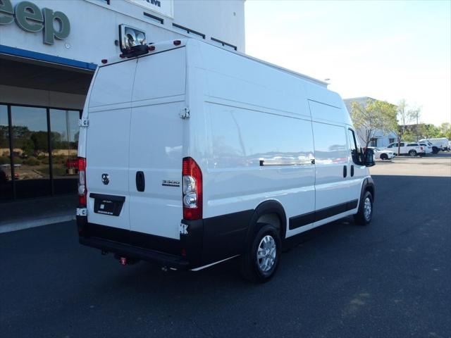 2025 Ram ProMaster Cargo Van SLT Super High Roof 159" WB EXT