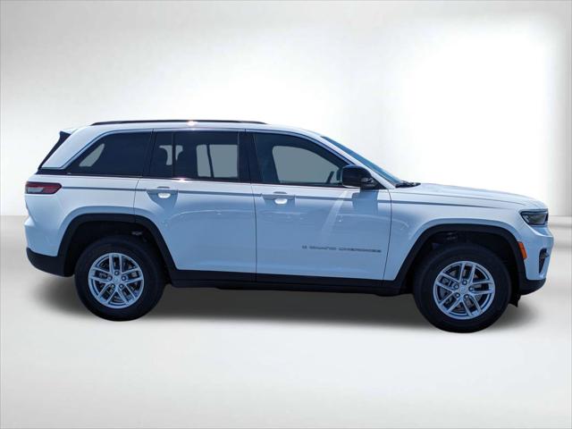 2026 Jeep Grand Cherokee GRAND CHEROKEE LAREDO 4X2 2026 Jeep Grand Cherokee GRAND CHEROKEE LAREDO 4X2