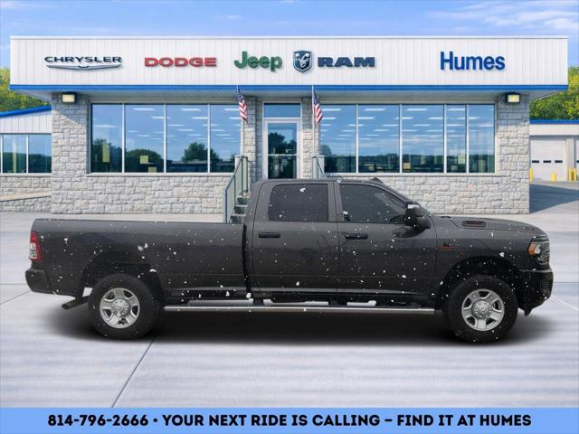 2024 RAM 3500 Tradesman Crew Cab 4x4 8 Box