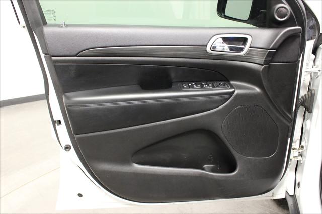 2019 Jeep Grand Cherokee Laredo 4x2