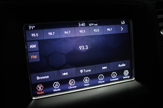 2019 Jeep Grand Cherokee Laredo 4x2