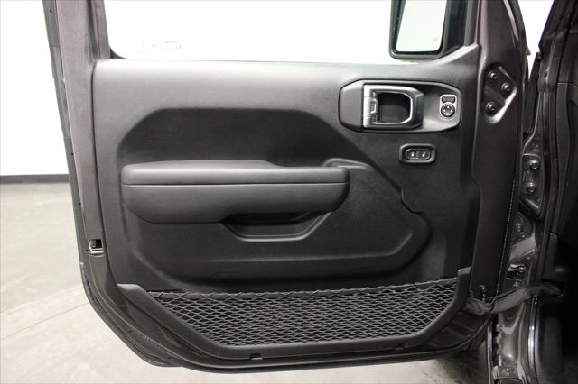 2025 Jeep Wrangler 4-Door Summit 4x4
