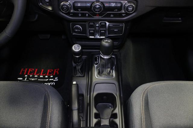 2025 Jeep Wrangler 4-Door Summit 4x4