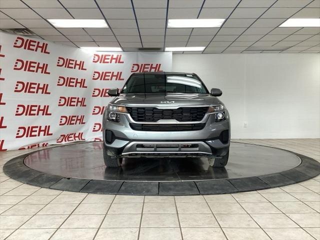 2023 Kia Seltos LX 2023 Kia Seltos LX