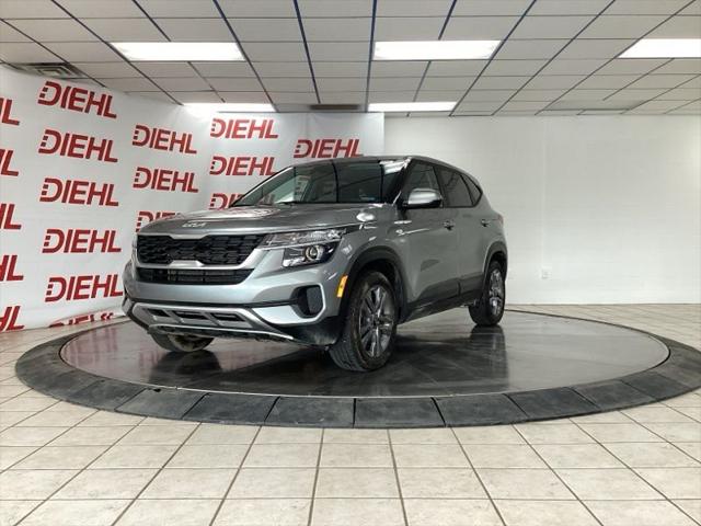 2023 Kia Seltos LX 2023 Kia Seltos LX