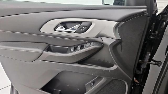 2023 Chevrolet Traverse FWD LT Leather