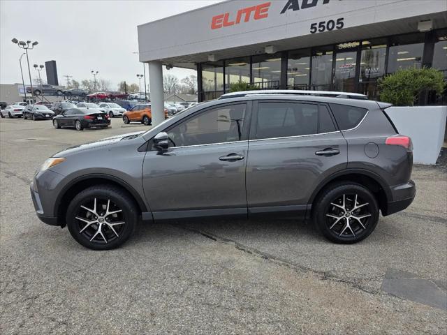 2017 Toyota RAV4 SE