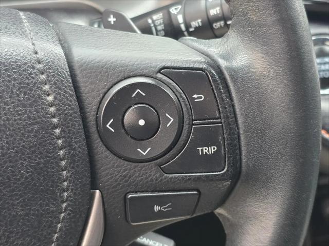 2017 Toyota RAV4 SE