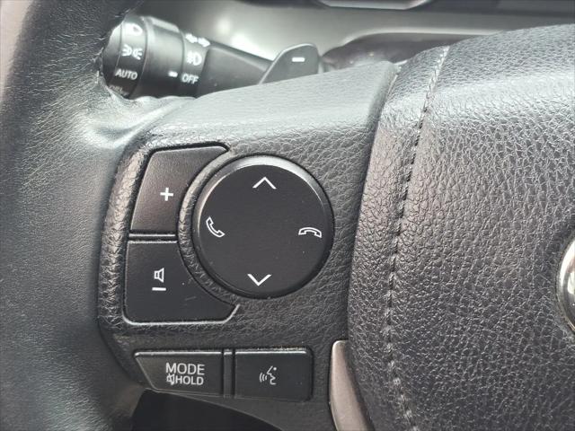 2017 Toyota RAV4 SE