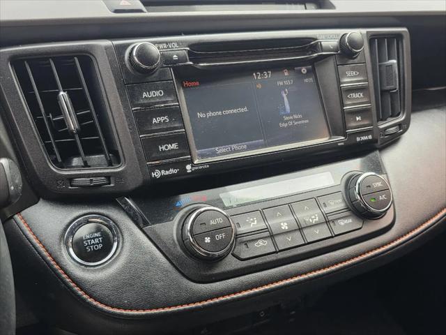 2017 Toyota RAV4 SE