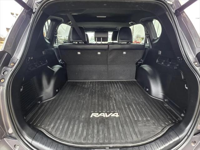 2017 Toyota RAV4 SE