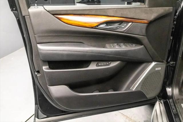 2015 Cadillac Escalade Luxury