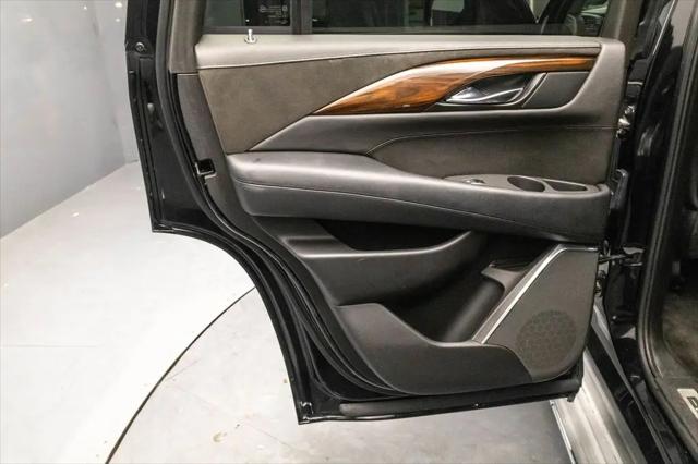 2015 Cadillac Escalade Luxury
