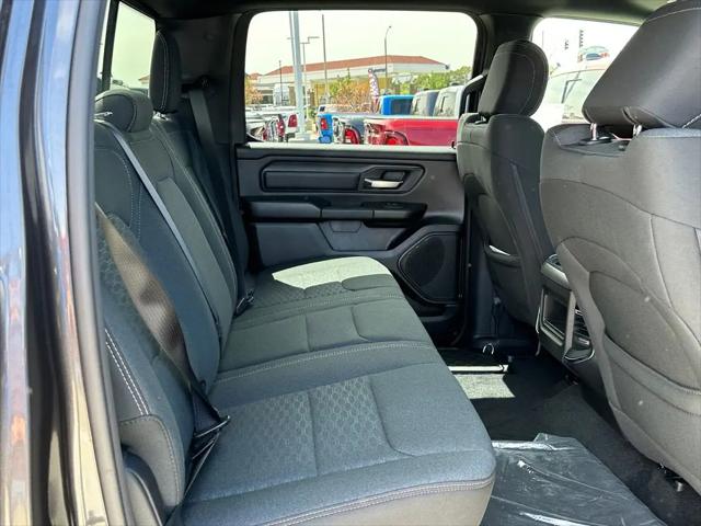 2026 Ram 1500 Express Crew Cab 4x4 5'7" Box