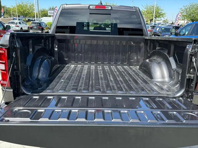 2026 Ram 1500 Express Crew Cab 4x4 5'7" Box