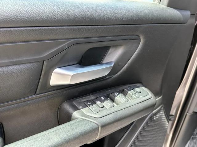 2026 Ram 1500 Express Crew Cab 4x4 5'7" Box