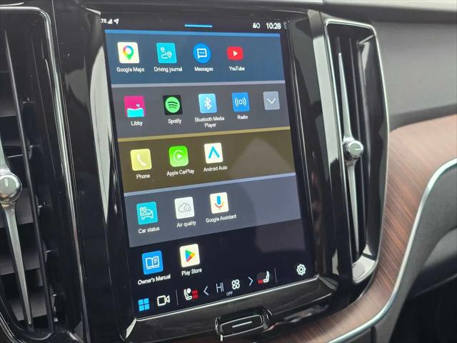 2023 Volvo XC60 B5 Plus Bright Theme