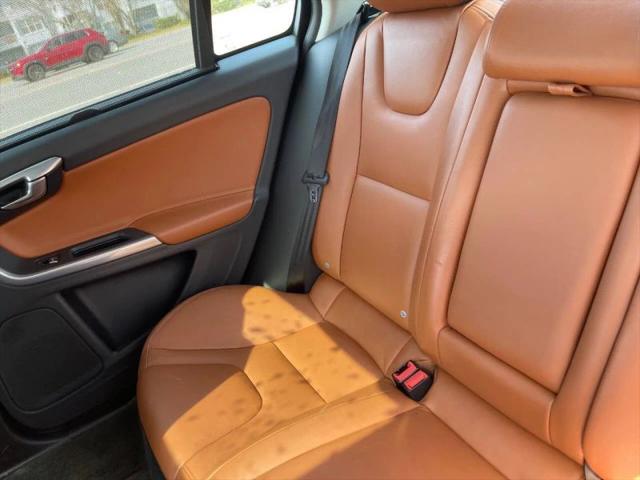 2016 Volvo S60 Inscription T5 Platinum