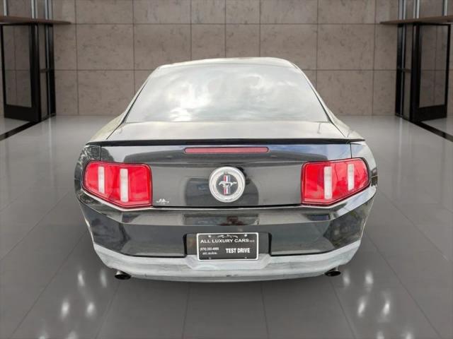 2012 Ford Mustang V6