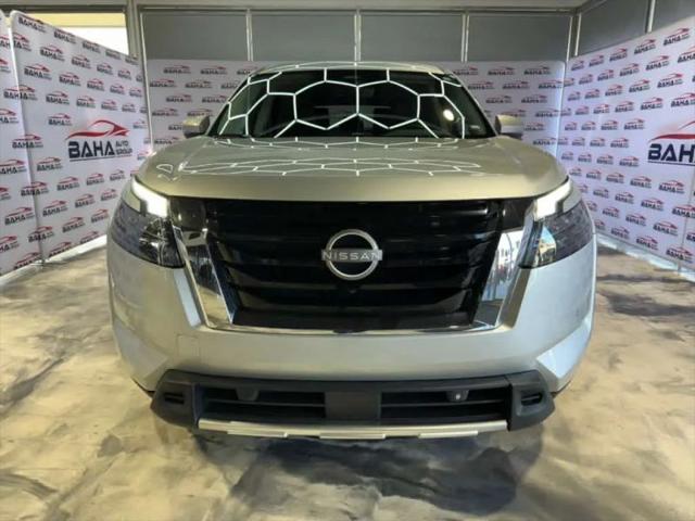 2025 Nissan Pathfinder SL FWD