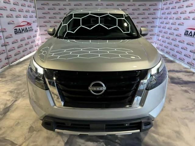 2025 Nissan Pathfinder SL FWD
