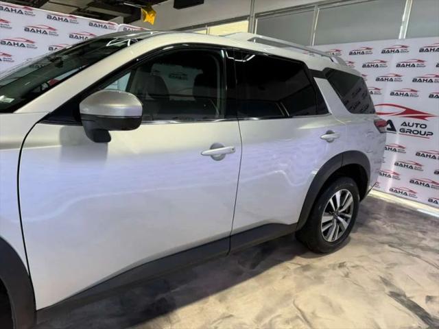 2025 Nissan Pathfinder SL FWD