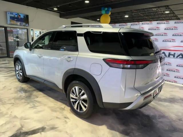 2025 Nissan Pathfinder SL FWD
