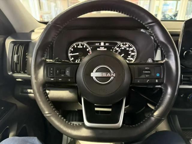 2025 Nissan Pathfinder SL FWD