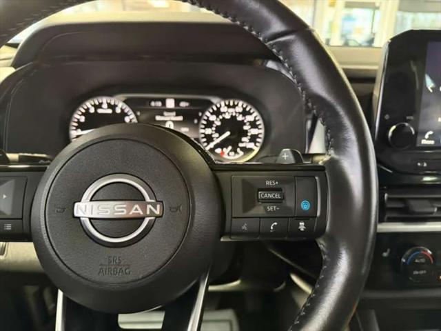 2025 Nissan Pathfinder SL FWD