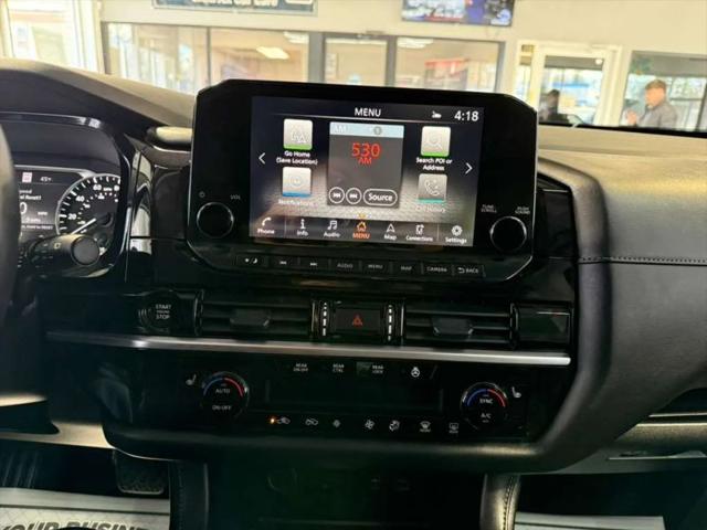 2025 Nissan Pathfinder SL FWD