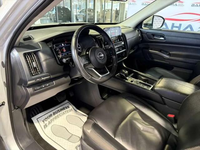 2025 Nissan Pathfinder SL FWD