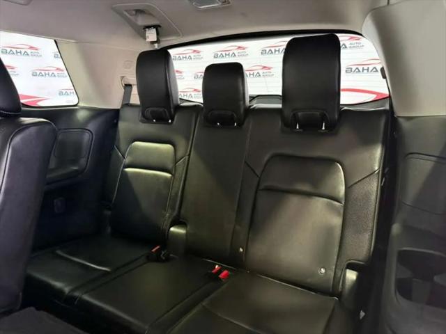 2025 Nissan Pathfinder SL FWD