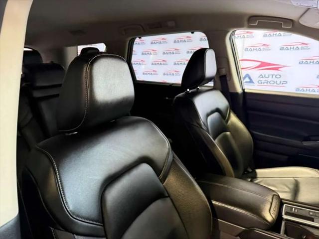 2025 Nissan Pathfinder SL FWD