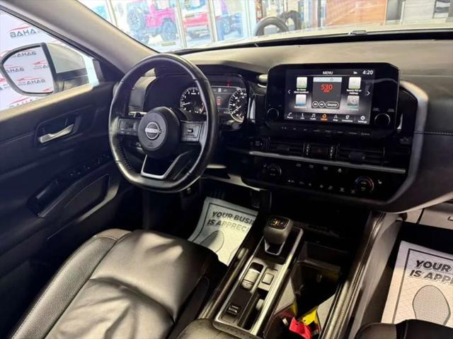 2025 Nissan Pathfinder SL FWD