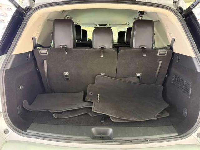 2025 Nissan Pathfinder SL FWD